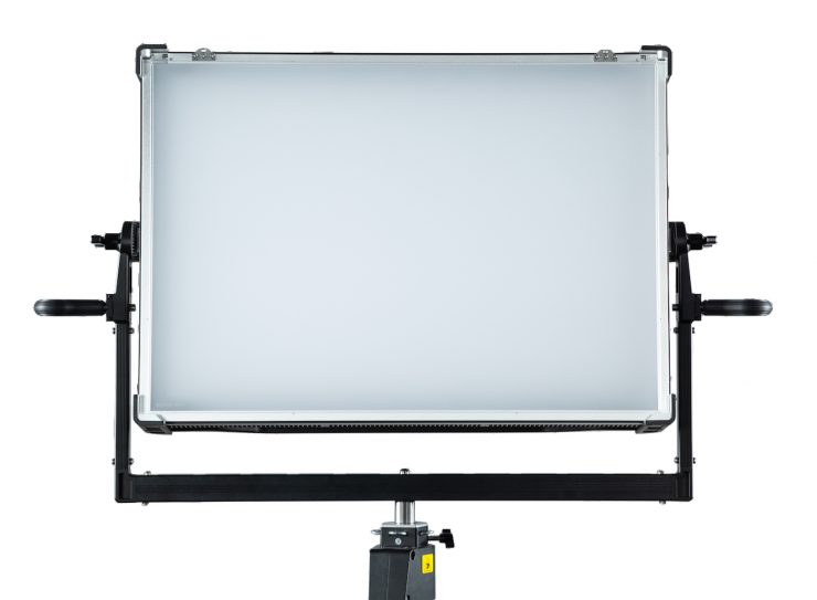 K CSV 24S ESS Front Lens